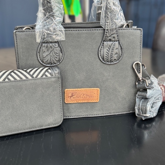 Montana West Aztec Tapestry Mini Tote/Crossbody with Matching Wallet Black NWT - Picture 6 of 9